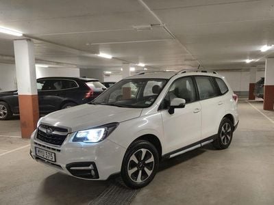 Begagnad Subaru Forester 150 HK (110 kW) 2016 Vit pärlemor SUV