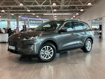 begagnad Ford Kuga Titanium 225HK PHEV 64KM / Vinter Pkt. / GPS