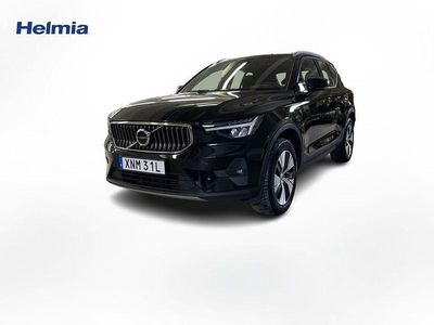 Svart Begagnad 2023 Volvo XC40 Core SUV | 349 000 kr (Marknadspris)