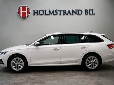 begagnad Skoda Octavia Kombi 2.0 TDI Cockpit D-värme Drag B-kam 2022, Kombi