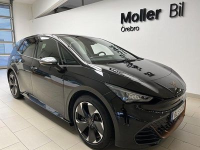 Midnight black metallic Begagnad 2025 Cupra Born e-Boost Halvkombi | 349 900 kr (Marknadspris)