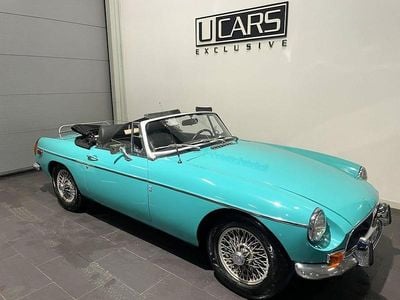 Begagnad MG B 92 HK (67 kW) 1972 Grön Cab