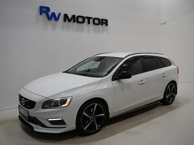 Begagnad Volvo V60 R-Design 180 HK (132 kW) 2013 Vit Kombi