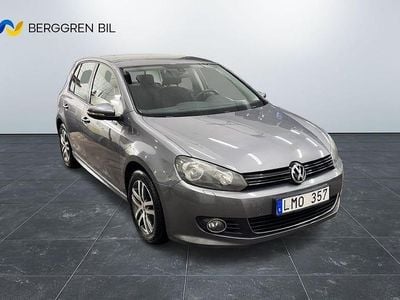 Grå Begagnad 2012 VW Golf VII Halvkombi | 99 800 kr (Marknadspris)
