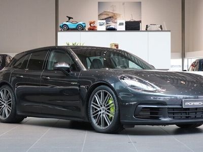 begagnad Porsche Panamera 4 E-Hybrid Sport Turismo 462 hk