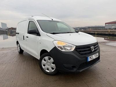 Begagnad Dacia Dokker Express 102 HK (75 kW) 2016 Vit Van
