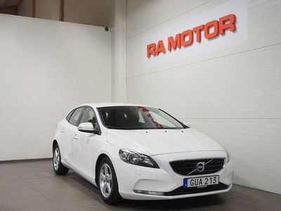 Vit Begagnad 2016 Volvo V40 Kinetic Kombi | 139 900 kr (Marknadspris)
