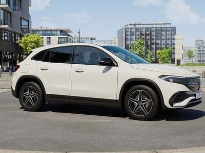 Mercedes EQA250+