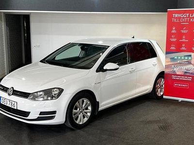 Vit Begagnad 2017 VW Golf VII Halvkombi | 99 900 kr (Bra pris)