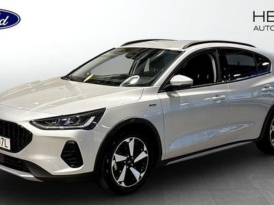 Grå Begagnad 2023 Ford Focus Active | 199 900 kr
