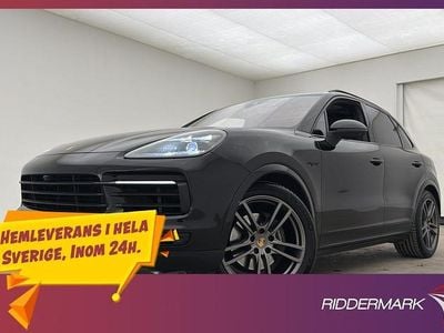 Svart Begagnad 2022 Porsche Cayenne Chrono SUV | 729 800 kr