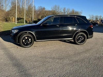 Begagnad 2022 Mercedes GLC300 SUV | 435 000 kr