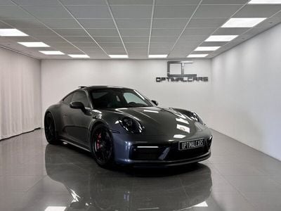 Porsche 911 Carrera 4 GTS