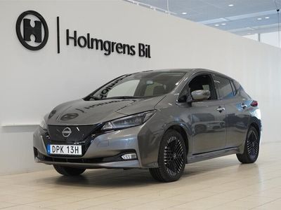 Grå/silver Begagnad 2023 Nissan Leaf Acenta Halvkombi | 198 800 kr (Marknadspris)