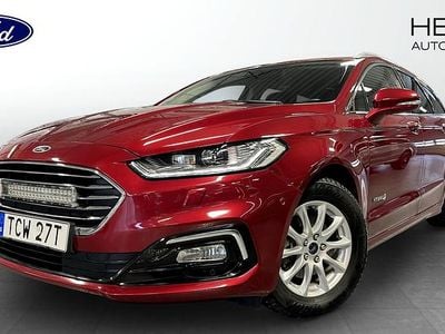 Begagnad Ford Mondeo Titanium 140 HK (102 kW) 2019 Röd Kombi