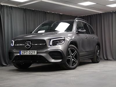 Mercedes GLB220