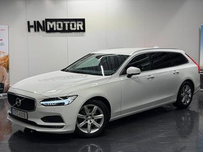Vit Begagnad 2017 Volvo V90 Momentum Kombi | 214 900 kr (Marknadspris)