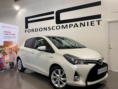 begagnad Toyota Yaris Hybrid e-CVT Executive/ Panorama/B-Kamera-Lågmi