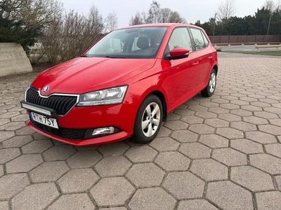 Begagnad Skoda Fabia Style 75 HK (55 kW) 2019 Röd Halvkombi