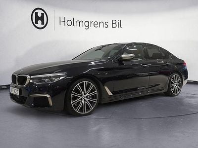 Svart Begagnad 2018 BMW M550 Comfort Edition Sedan | 489 900 kr (Dyr)