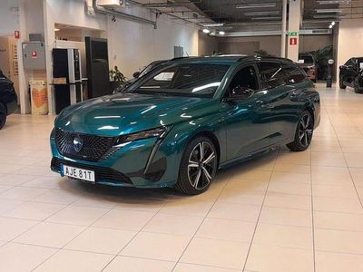 Blå Begagnad 2024 Peugeot 308 GT Kombi | 259 900 kr (Marknadspris)