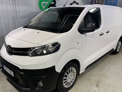 begagnad Toyota Proace Skåpbil 2.0 D-4D Euro 6 L2 AUTOM 2022, Transportbil