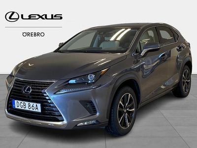 Grå Begagnad 2019 Lexus NX300h Executive Line SUV | 329 900 kr (Marknadspris)