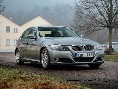 Grå Begagnad 2009 BMW 325 Sedan | 85 000 kr (Dyr)