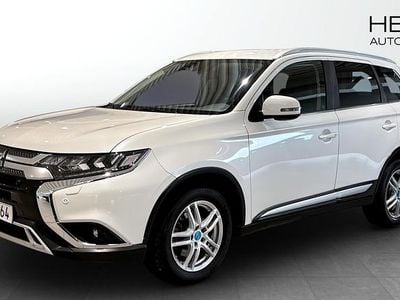 Begagnad Mitsubishi Outlander Comfort Edition 150 HK (110 kW) 2018 Vit SUV