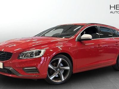 Begagnad Volvo V60 R-Design 190 HK (139 kW) 2015 Kombi