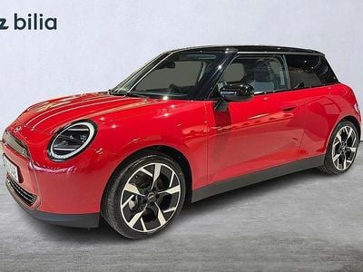 Röd Begagnad 2024 Mini Cooper SE Halvkombi | 339 900 kr (Marknadspris)
