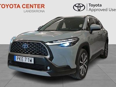 Begagnad Toyota Corolla Cross Style 200 HK (147 kW) 2023 Grå SUV