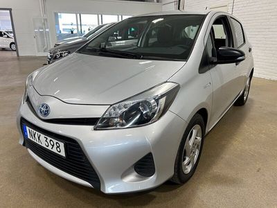 begagnad Toyota Yaris Hybrid 1.5 Hybrid e-CVT 101hk Automat / V-hjul