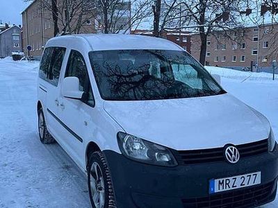 Begagnad VW Caddy Maxi 102 HK (75 kW) 2015 Minibuss