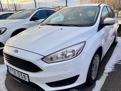 Vit Begagnad 2017 Ford Focus Trend Halvkombi | 119 000 kr (Bra pris)