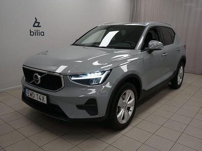 Begagnad Volvo XC40 Core 197 HK (144 kW) 2023 Grå SUV