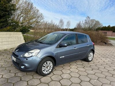 begagnad Renault Clio R.S. 5-dörra Halvkombi 1.2 Euro 5,Ny Kamrem