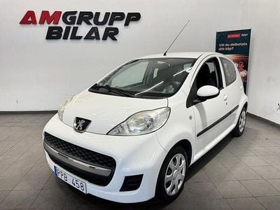 Vit Begagnad 2011 Peugeot 107 Halvkombi | 29 900 kr (Marknadspris)