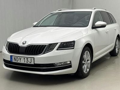 Vit Begagnad 2019 Skoda Octavia Style Kombi | 180 000 kr (Marknadspris)