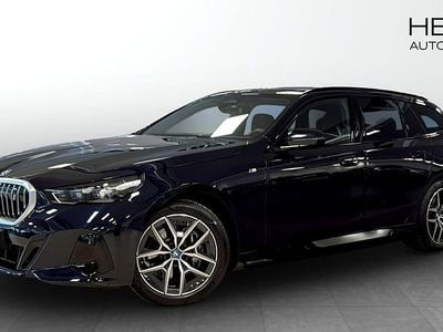 Svart Begagnad 2024 BMW i5 Shadowline Sedan | 698 700 kr