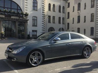 Grå Begagnad 2005 Mercedes CLS500 Sportkupé | 69 999 kr