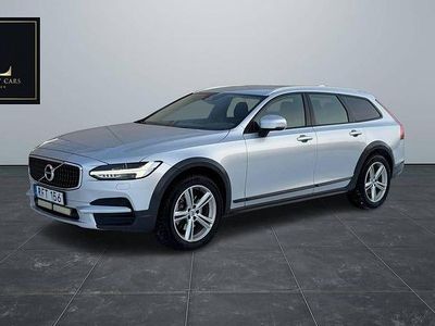 Silver Begagnad 2018 Volvo V90 CC Momentum Kombi | 229 000 kr (Marknadspris)