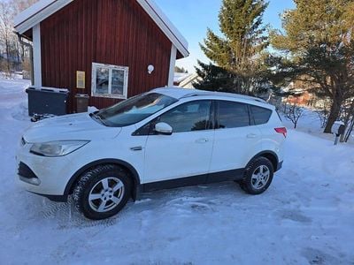 Begagnad Ford Kuga 140 HK (102 kW) 2014 SUV
