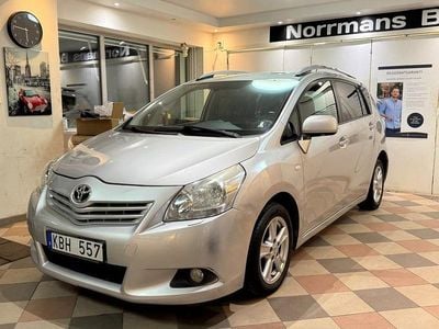 Silver Begagnad 2009 Toyota Verso Minibuss | 59 000 kr (Marknadspris)