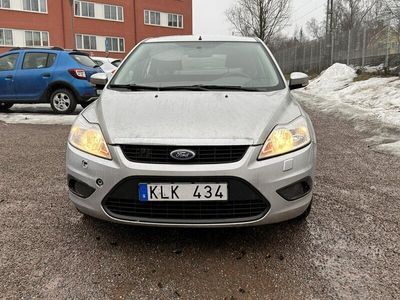 begagnad Ford Focus 1.8 flexifuel 125 hk 2010