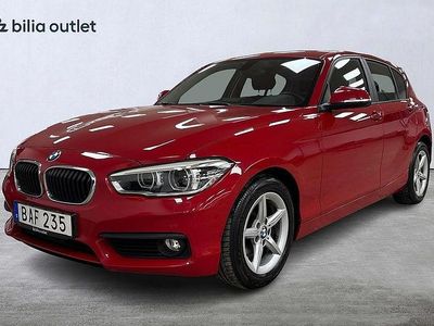 Röd Begagnad 2016 BMW 118 Advantage Halvkombi | 144 900 kr (Marknadspris)