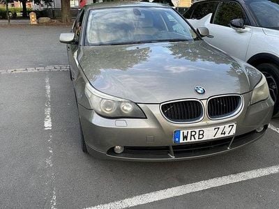 BMW 523