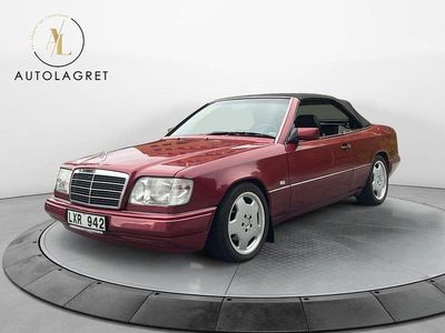 Röd Begagnad 1993 Mercedes E300 Cab | 239 700 kr