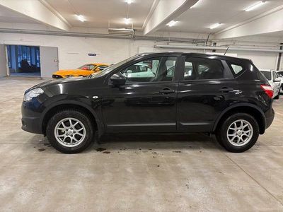 Svart Begagnad 2013 Nissan Qashqai SUV | 69 900 kr (Marknadspris)