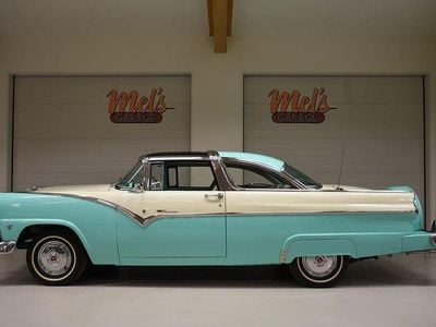Begagnad Ford Fairlane 166 HK (122 kW) 1955 Flerfärgad Sedan